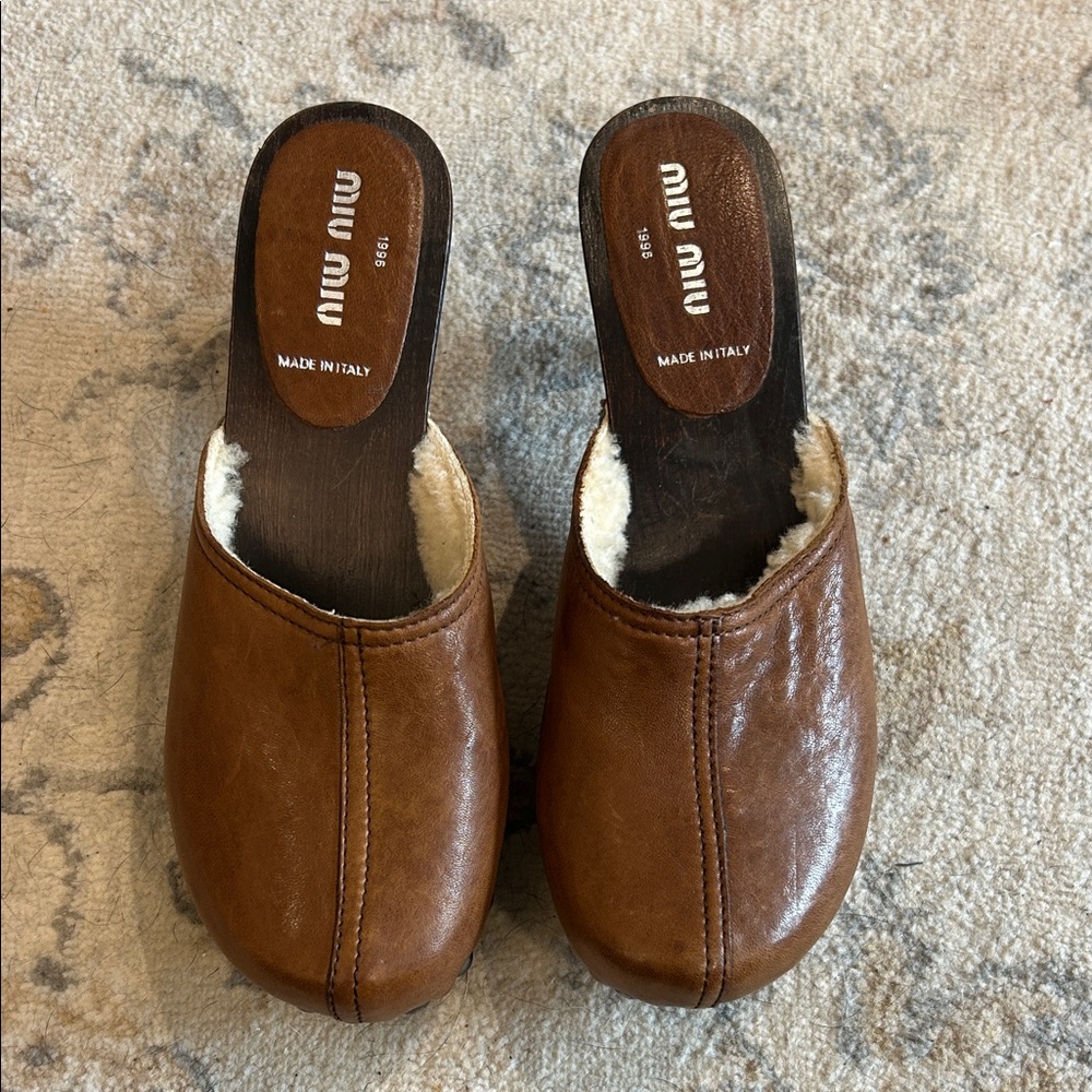 MIU MIU 1996 Brown Leather Fleece Lined Kitten Heel Clogs Size 5.5 - Picture 1 of 5
